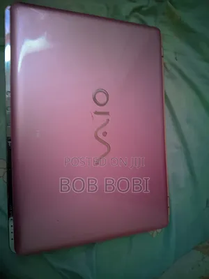 Laptop Advent 2GB Intel Core 2 Quad HDD 256GB