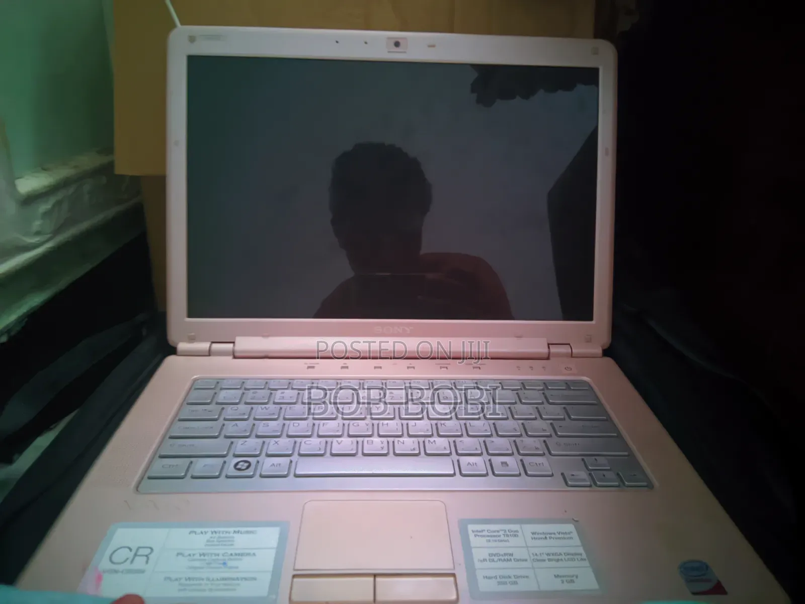 Laptop Advent 2GB Intel Core 2 Quad HDD 256GB