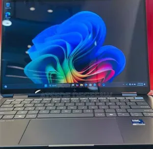 New Laptop HP OmniBook Ultra Flip 14" 16GB Intel Core Ultra 7 SSD 1T
