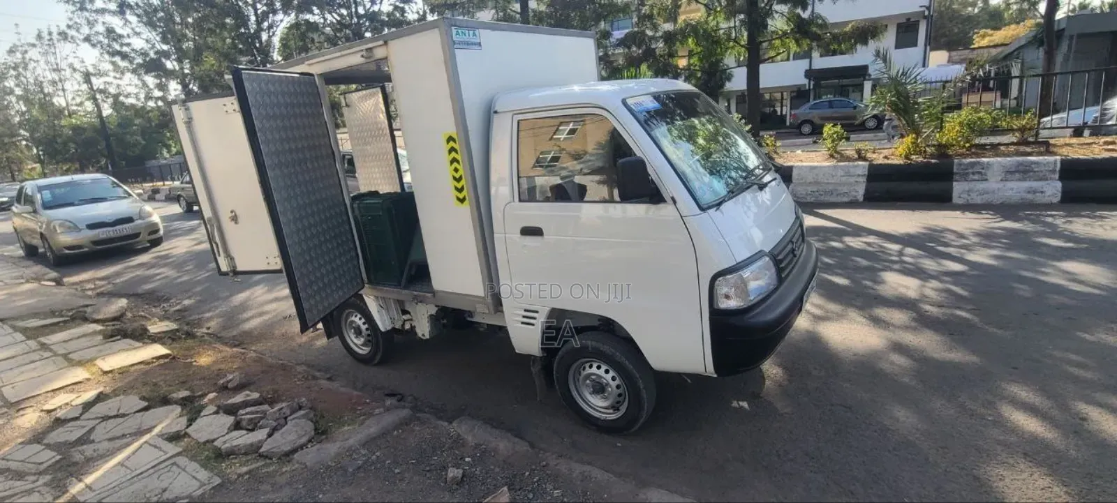 Suzuki Super Carry 2022 White