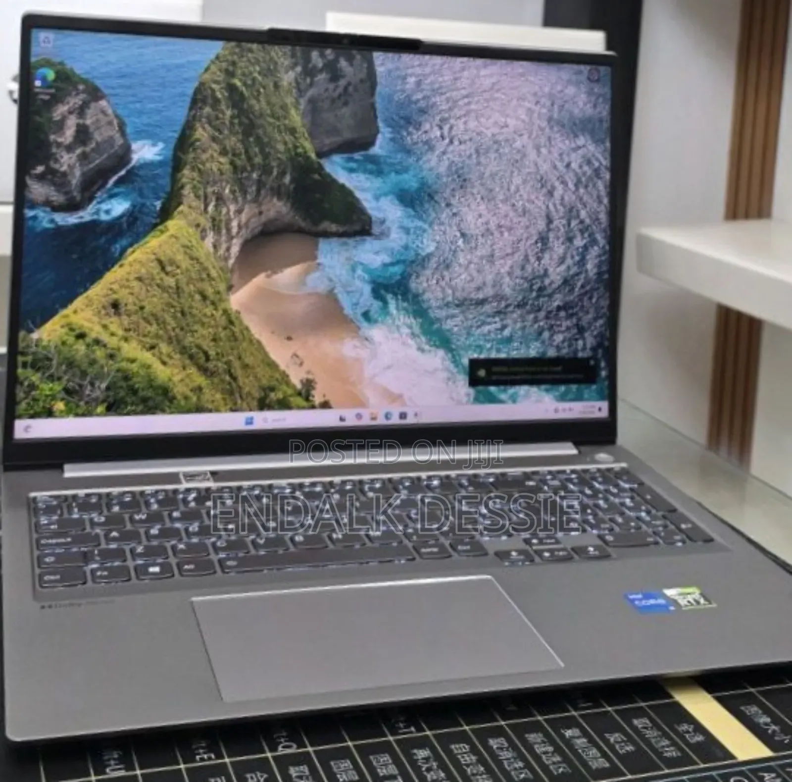 New Laptop Lenovo 16GB Intel Core i5 SSD 512GB