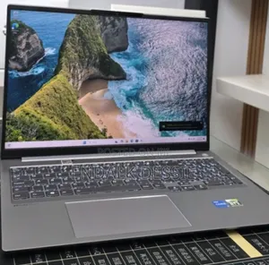 New Laptop Lenovo 16GB Intel Core i5 SSD 512GB
