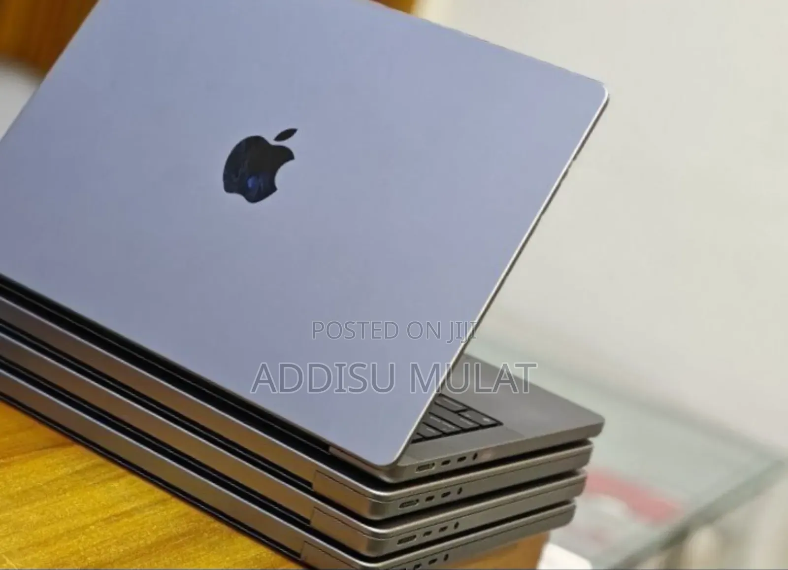 New Laptop Apple MacBook Pro M1 16GB Apple M1 Pro SSD 512GB