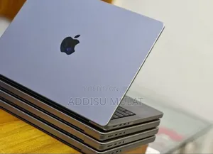 New Laptop Apple MacBook Pro M1 16GB Apple M1 Pro SSD 512GB