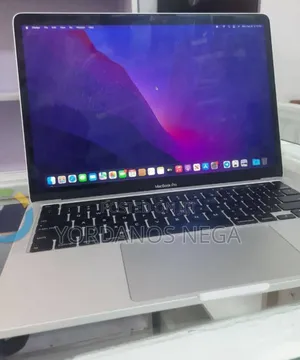 New Laptop Apple MacBook Pro 2020 8GB Intel Core i5 SSD 256GB