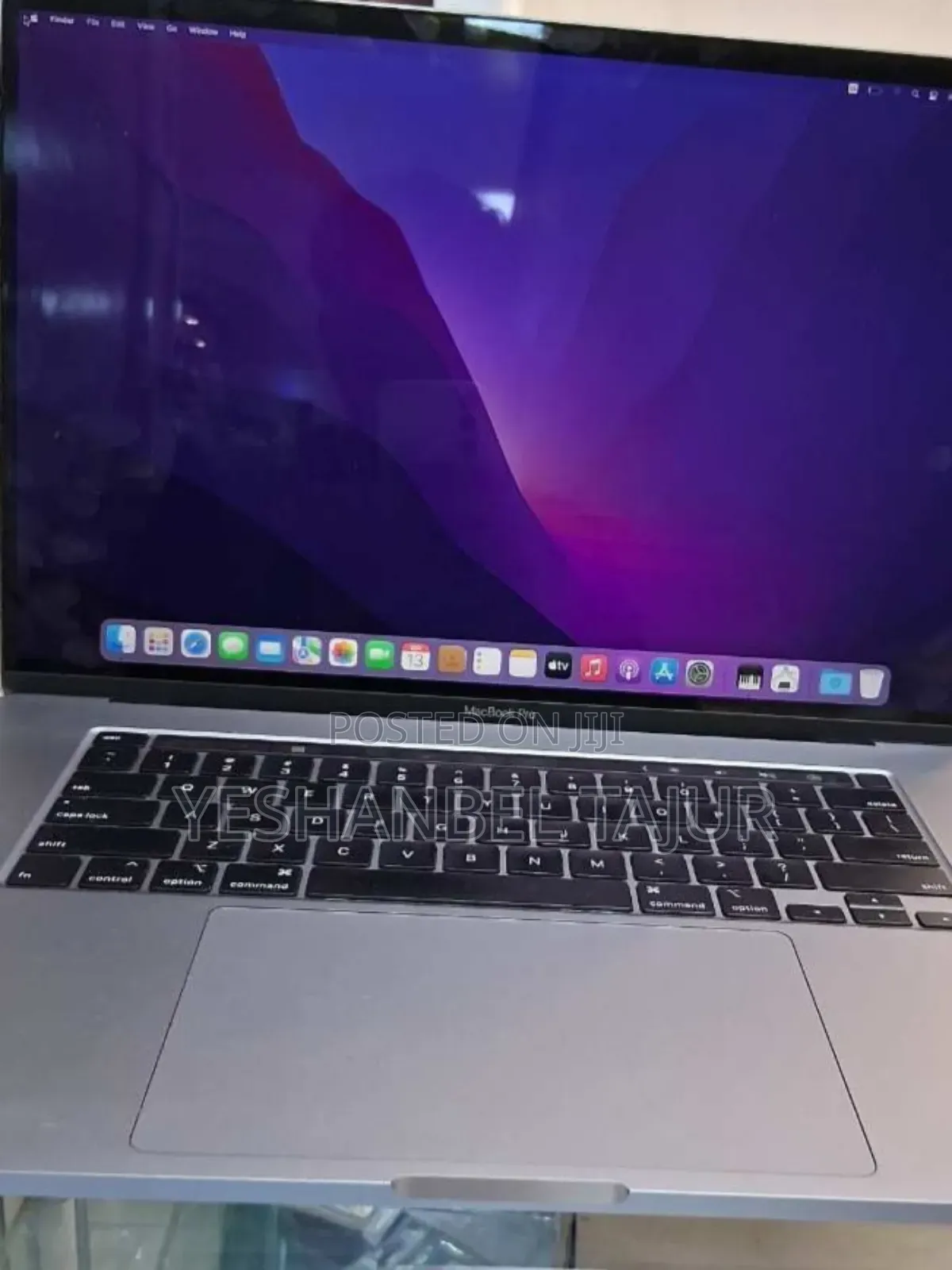 New Laptop Apple MacBook Pro 2019 32GB Intel Core i9 SSD 512GB
