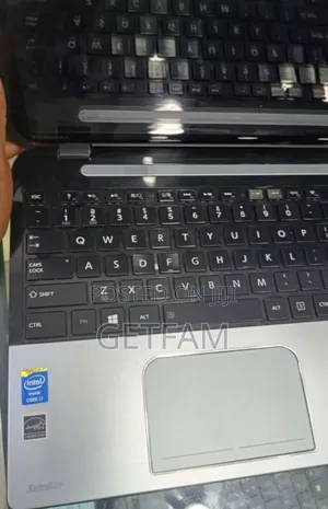 New Laptop Toshiba Satellite C55 8GB Intel Core i7 HDD 1T