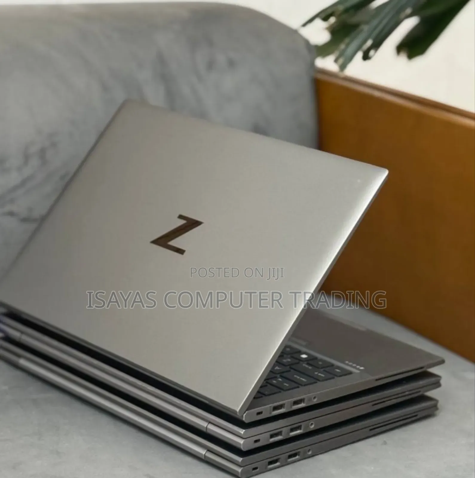 New Laptop HP ZBook Firefly G8 16GB Intel Core i7 SSD 512GB