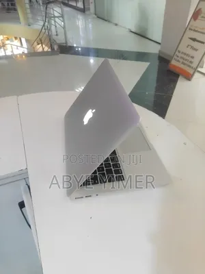 New Laptop Apple MacBook Air 2015 4GB Intel Core i5 SSD 256GB