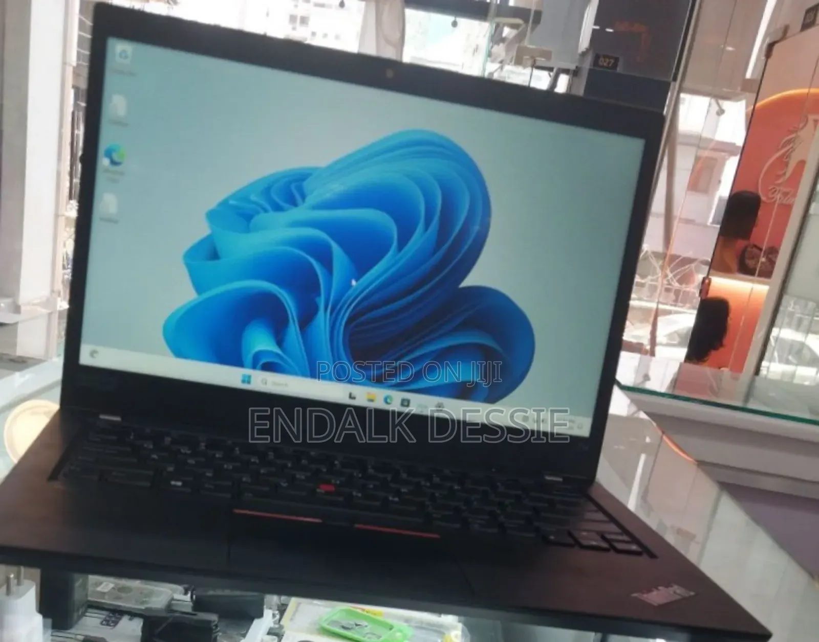 New Laptop Lenovo ThinkPad T14 16GB Intel Core i7 SSD 512GB