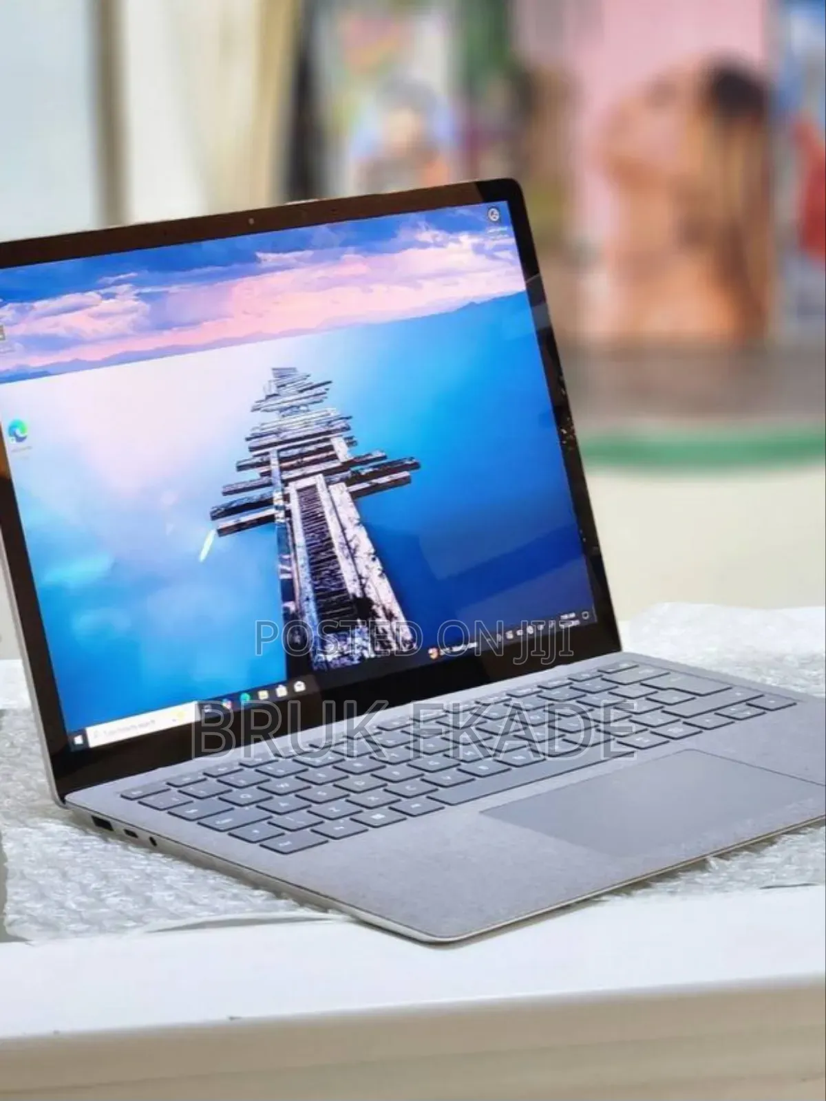 New Laptop Microsoft Surface 8GB Intel Core i5 SSD 512GB