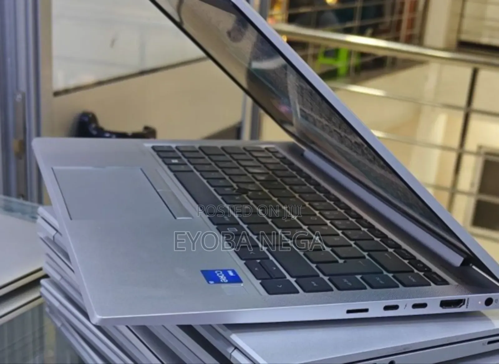 New Laptop HP EliteBook 830 G8 16GB Intel Core i5 SSD 512GB