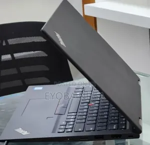 New Laptop Lenovo ThinkPad X390 Yoga 8GB Intel Core i5 SSD 512GB