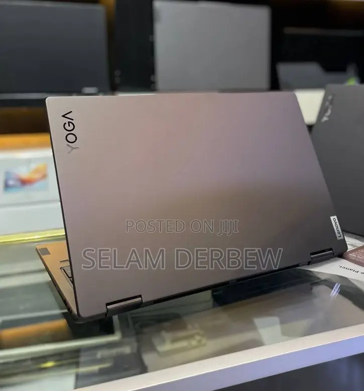 New Laptop Lenovo Yoga 7i 16GB Intel Core Ultra 7 SSD 16 GB