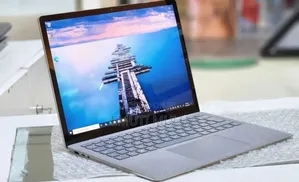 New Laptop Microsoft Surface 8GB Intel Core i5 SSD 512GB