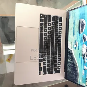 New Laptop Apple MacBook Air 2024 M3 15-inch 8GB Apple M3 SSD 256GB