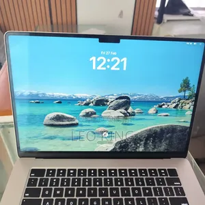 New Laptop Apple MacBook Air 2024 M3 15-inch 8GB Apple M3 SSD 256GB