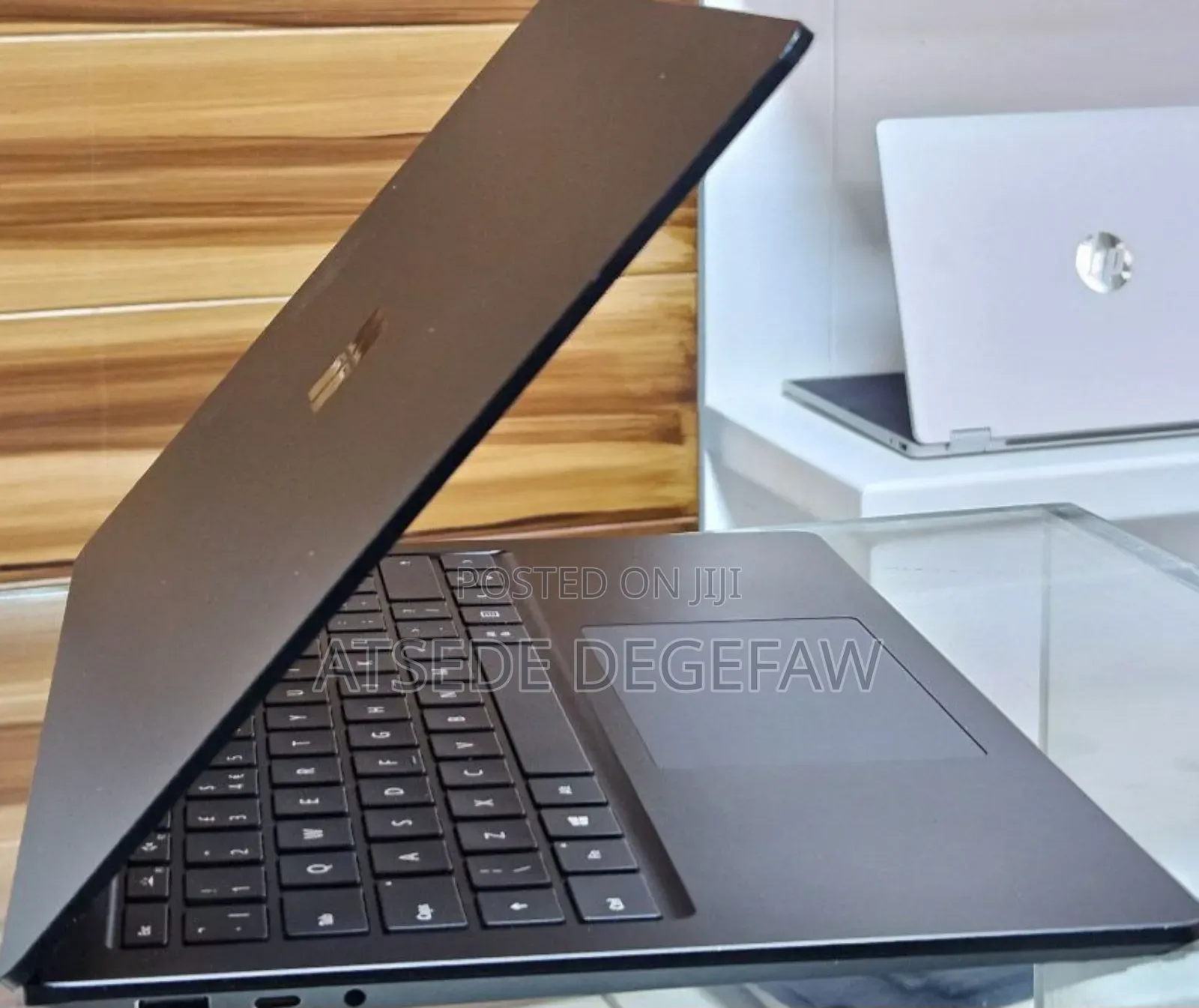 New Laptop Microsoft Surface 16GB Intel Core i7 SSD 256GB