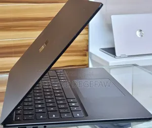 New Laptop Microsoft Surface 16GB Intel Core i7 SSD 256GB