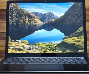 New Laptop Microsoft Surface 16GB Intel Core i7 SSD 256GB