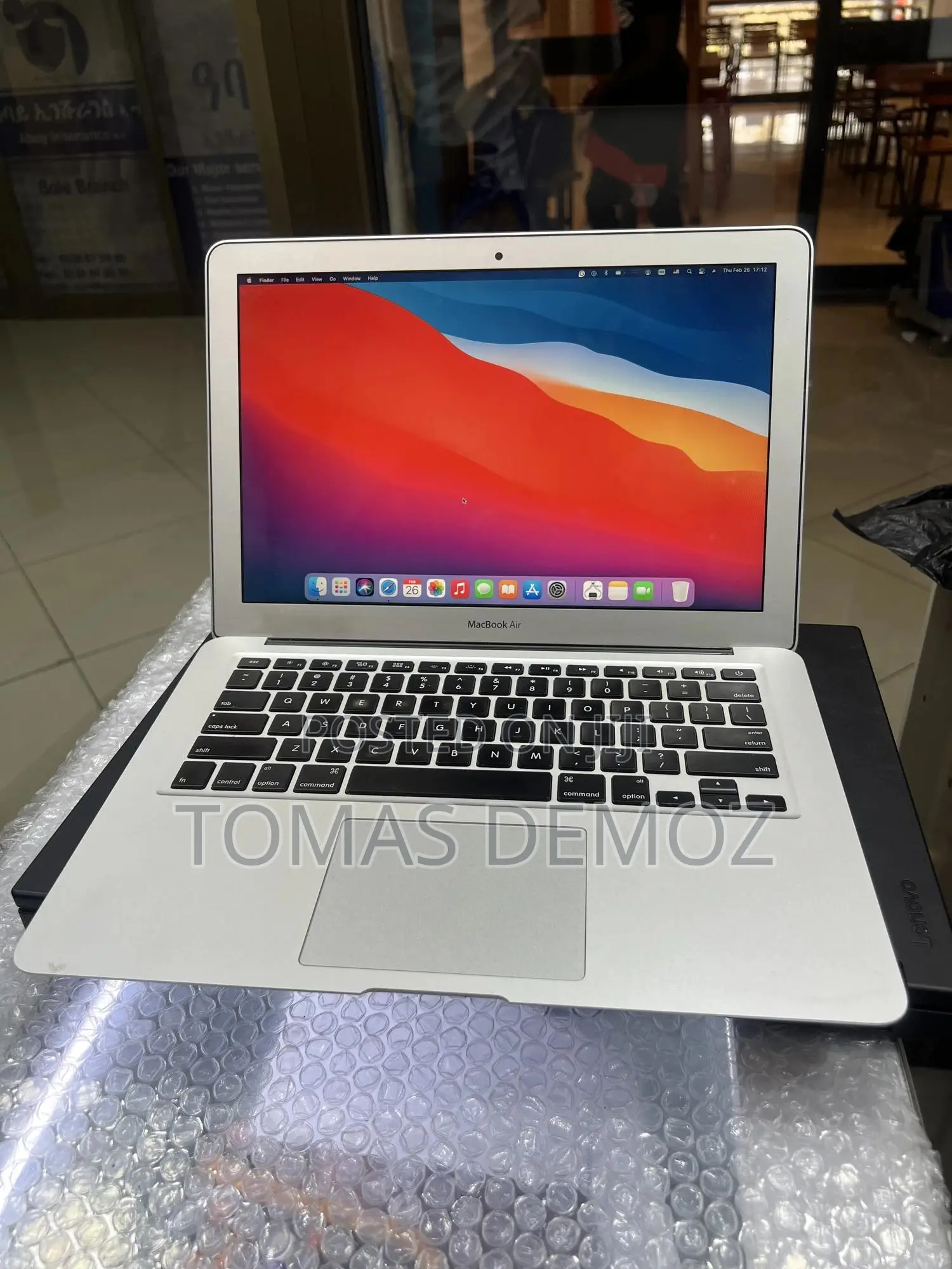 New Laptop Apple MacBook Air 2014 8GB Intel Core i5 SSD 128GB