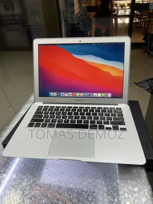 New Laptop Apple MacBook Air 2014 8GB Intel Core i5 SSD 128GB