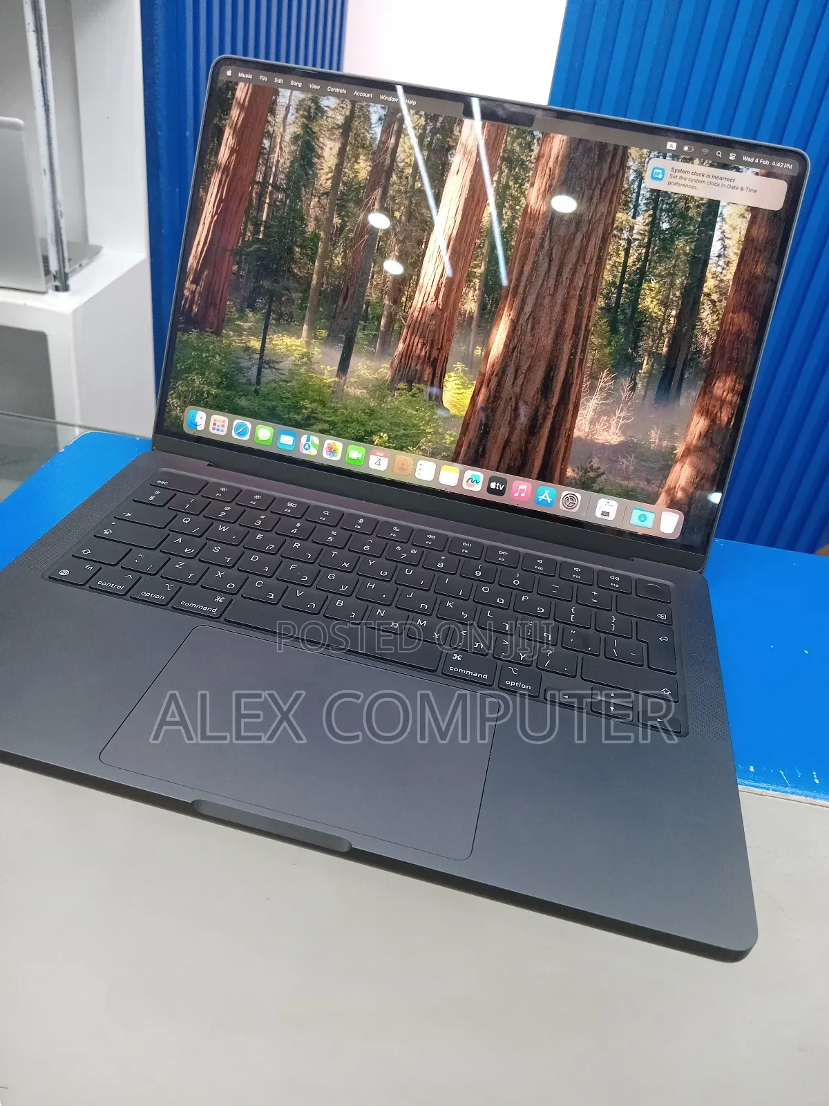 New Apple MacBook Pro 2024 M4 Pro 14-inch 24GB Apple M4 Pro SSD 512GB