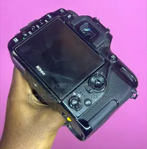 Nikon D7500 Camera 24-120mm F/4 G Ed Full Frame Lens