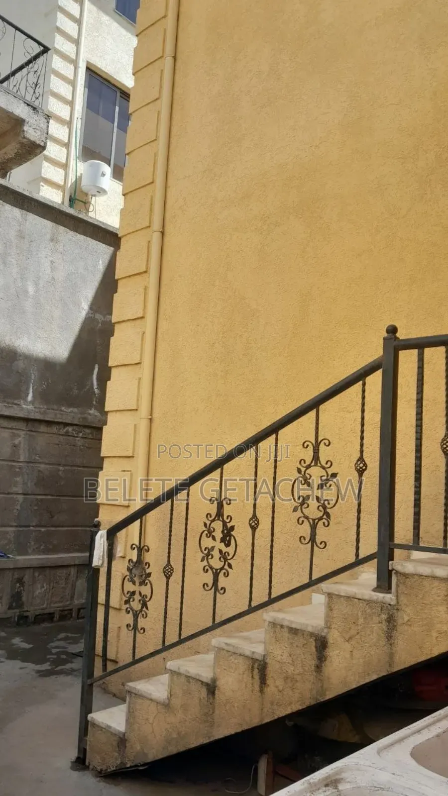 5bdrm House in Cmc Gift Realestate,, Bole for sale