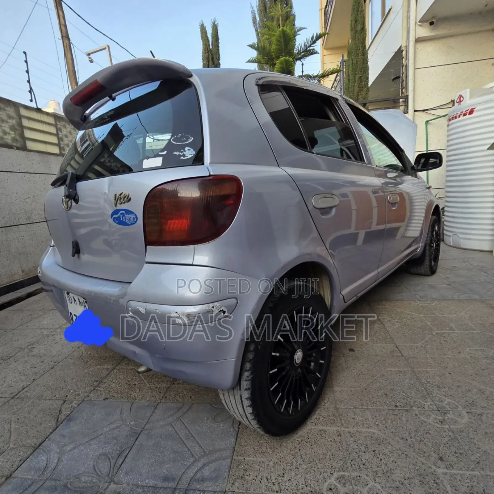 Toyota Vitz 2004 Silver