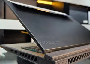 New Laptop Asus ROG Strix G15 16GB Intel Core i9 SSD 1T