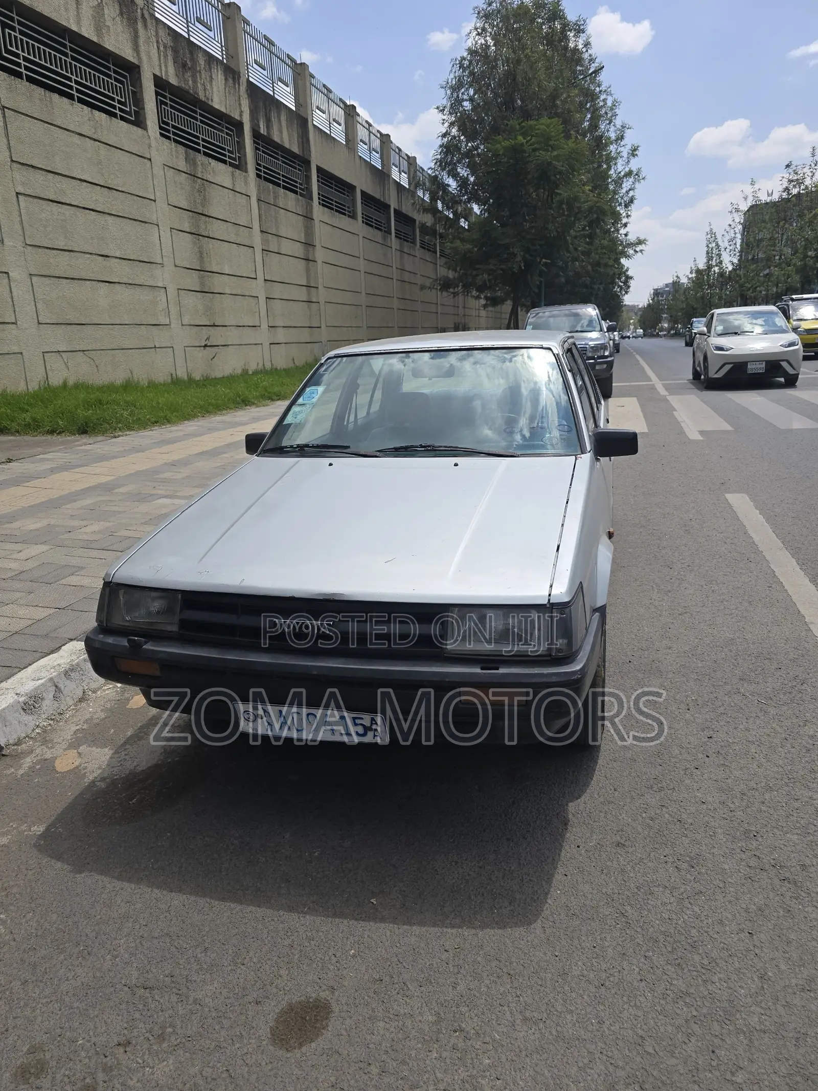 Toyota Corolla Liftback 1998 Silver