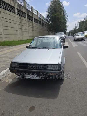 Toyota Corolla Liftback 1998 Silver