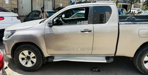 Toyota Hilux 2020 Brown