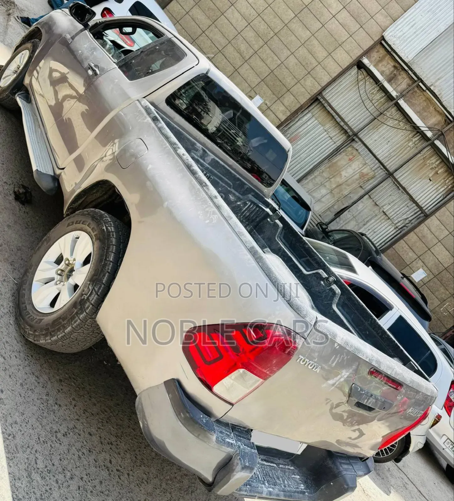 Toyota Hilux 2020 Brown