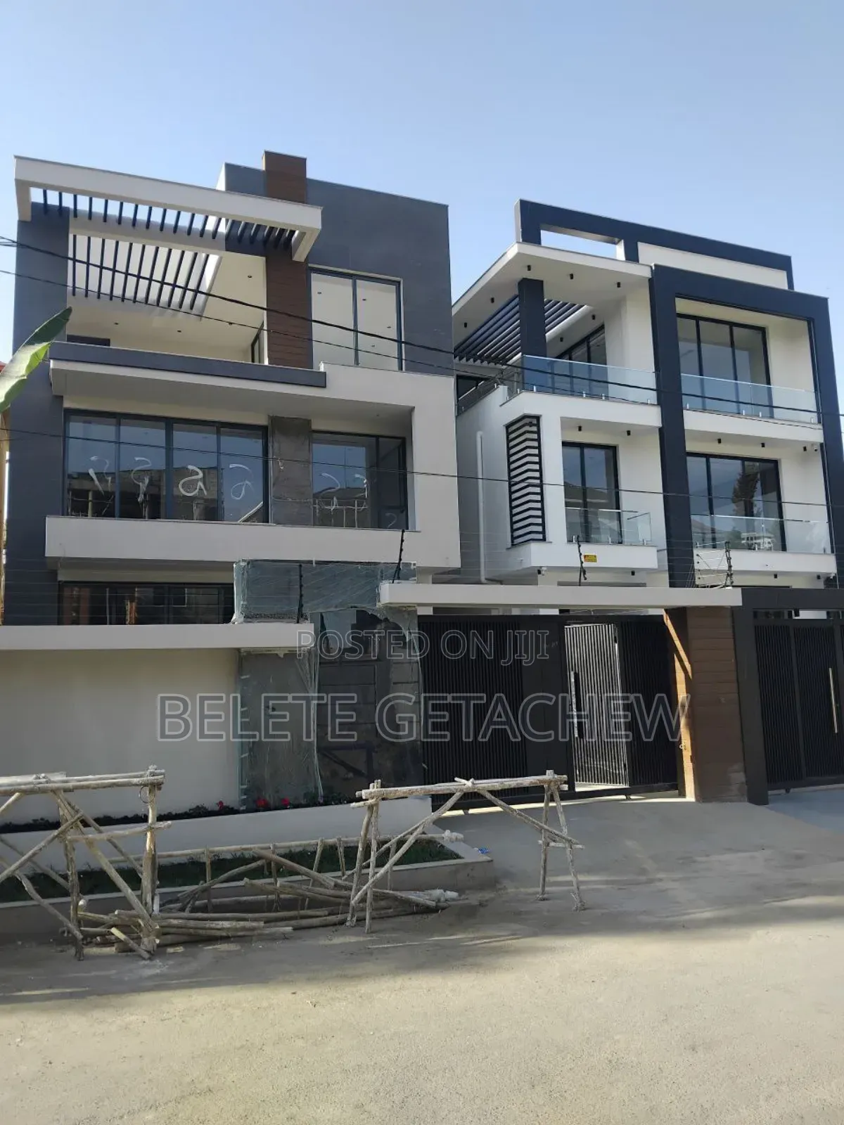 8bdrm House in Ayat Zone, G+2, Bole for sale