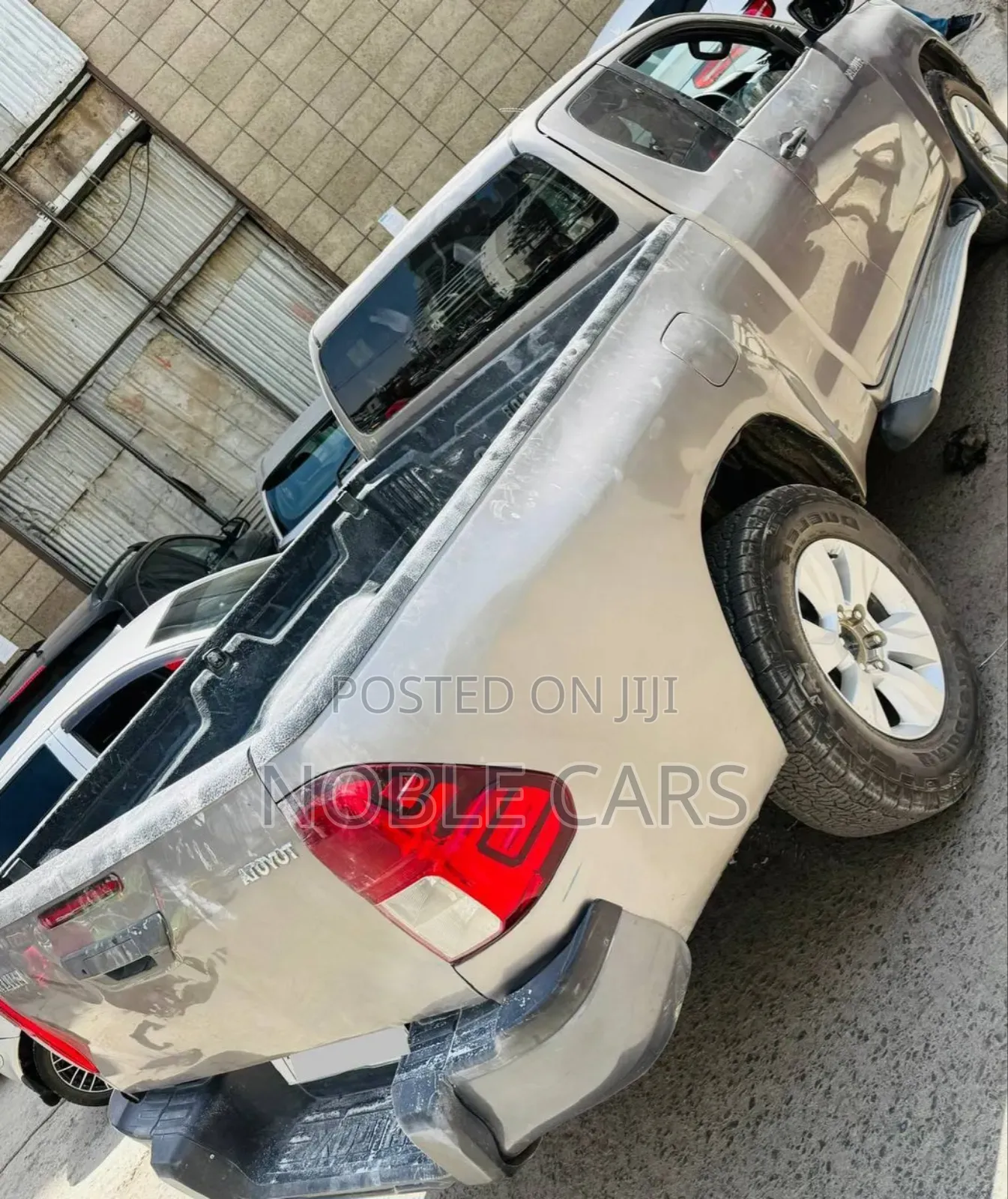 Toyota Hilux 2020 Brown