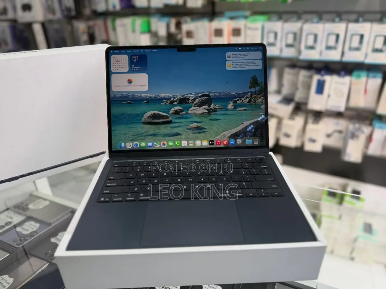 New Laptop Apple MacBook Air 2025 M4 13-inch 16GB Apple M4 SSD 512GB