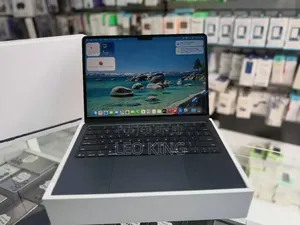 New Laptop Apple MacBook Air 2025 M4 13-inch 16GB Apple M4 SSD 512GB