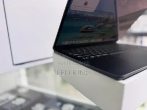 New Laptop Apple MacBook Air 2025 M4 13-inch 16GB Apple M4 SSD 512GB