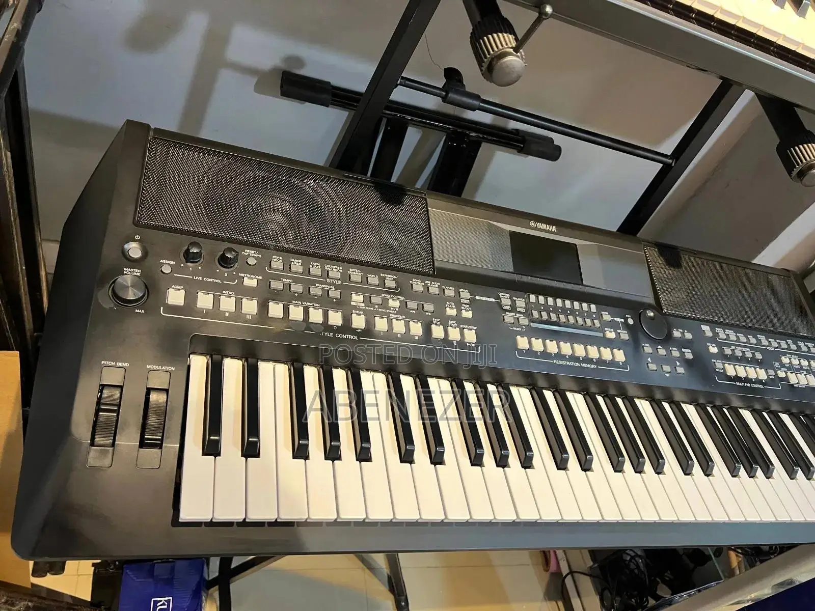 Yamaha Sx600 Keyboard (5 Months Used )