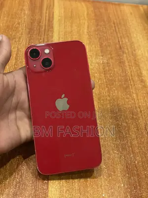 Apple iPhone 13 128 GB Red