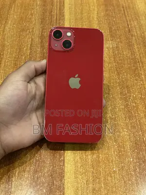 Apple iPhone 13 128 GB Red