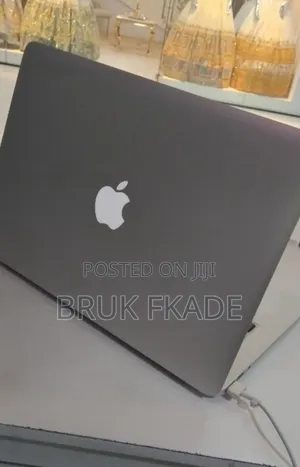 New Laptop Apple MacBook Air 2015 4GB Intel Core i5 SSD 256GB