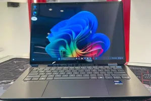 New Laptop HP OmniBook Ultra Flip 14" 16GB Intel Core Ultra 7 SSD 1T