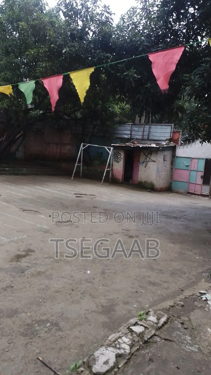 9bdrm Duplex in Kolfe Keranio for rent