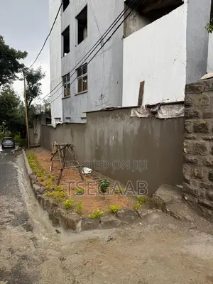 9bdrm Duplex in Kolfe Keranio for rent