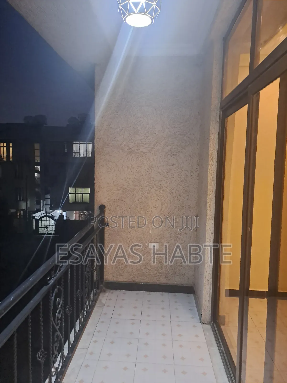 5bdrm Townhouse / Terrace in Bole for rent