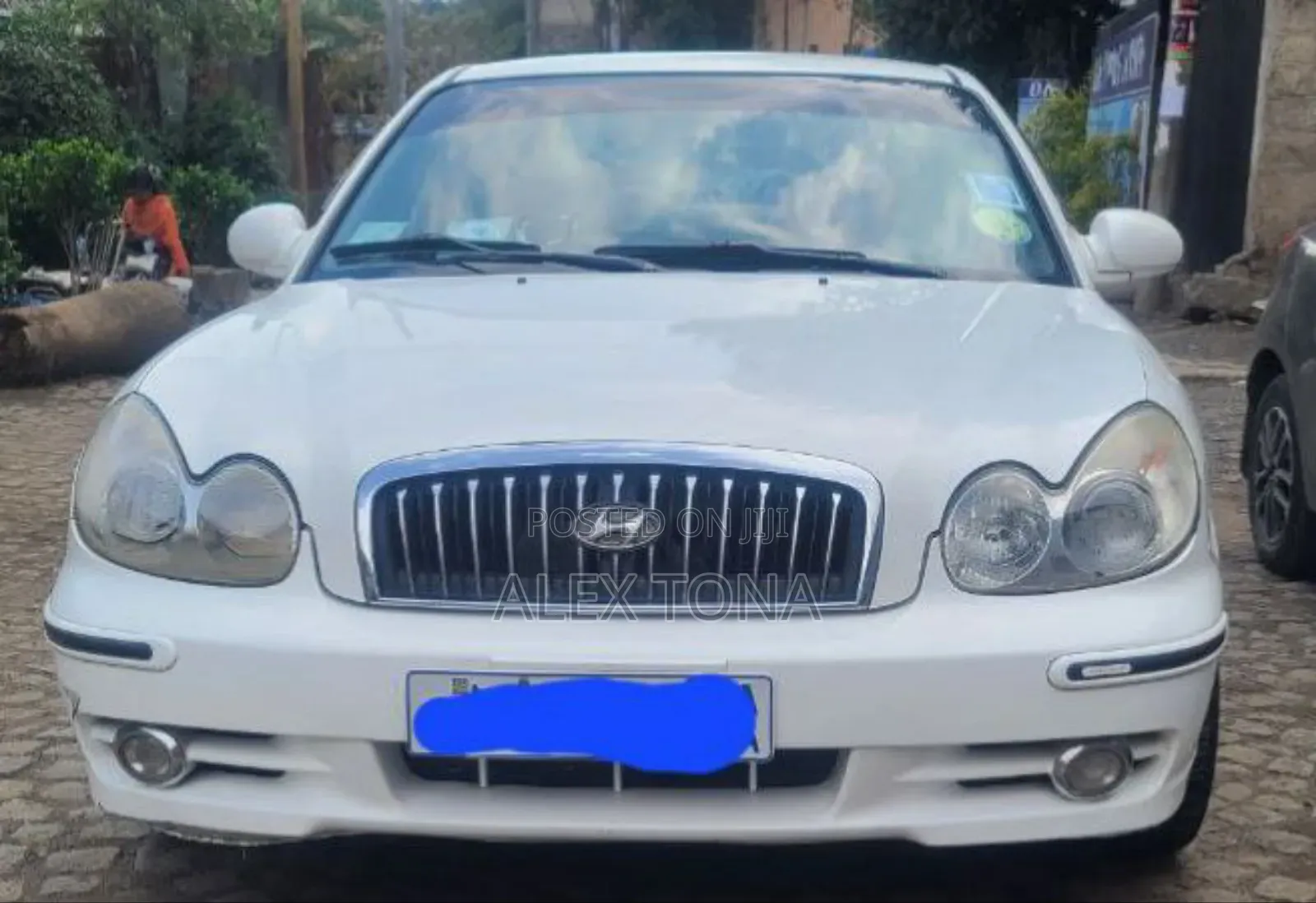 Hyundai Sonata 2002 White