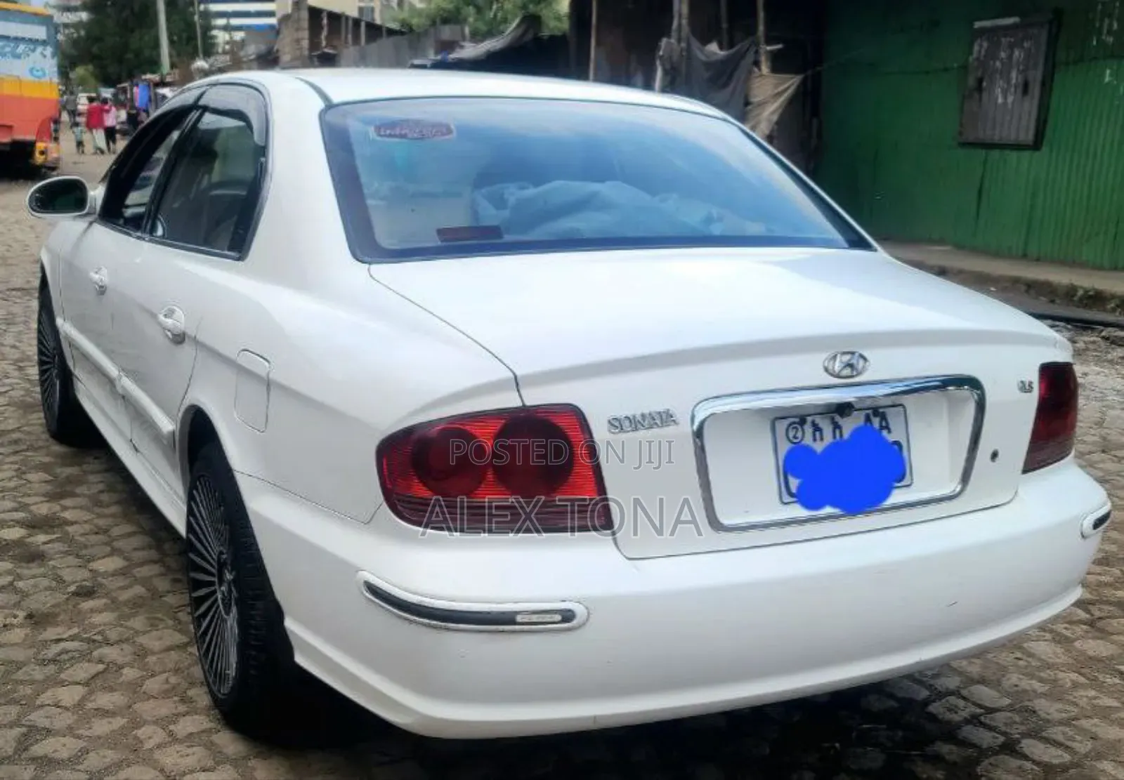 Hyundai Sonata 2002 White